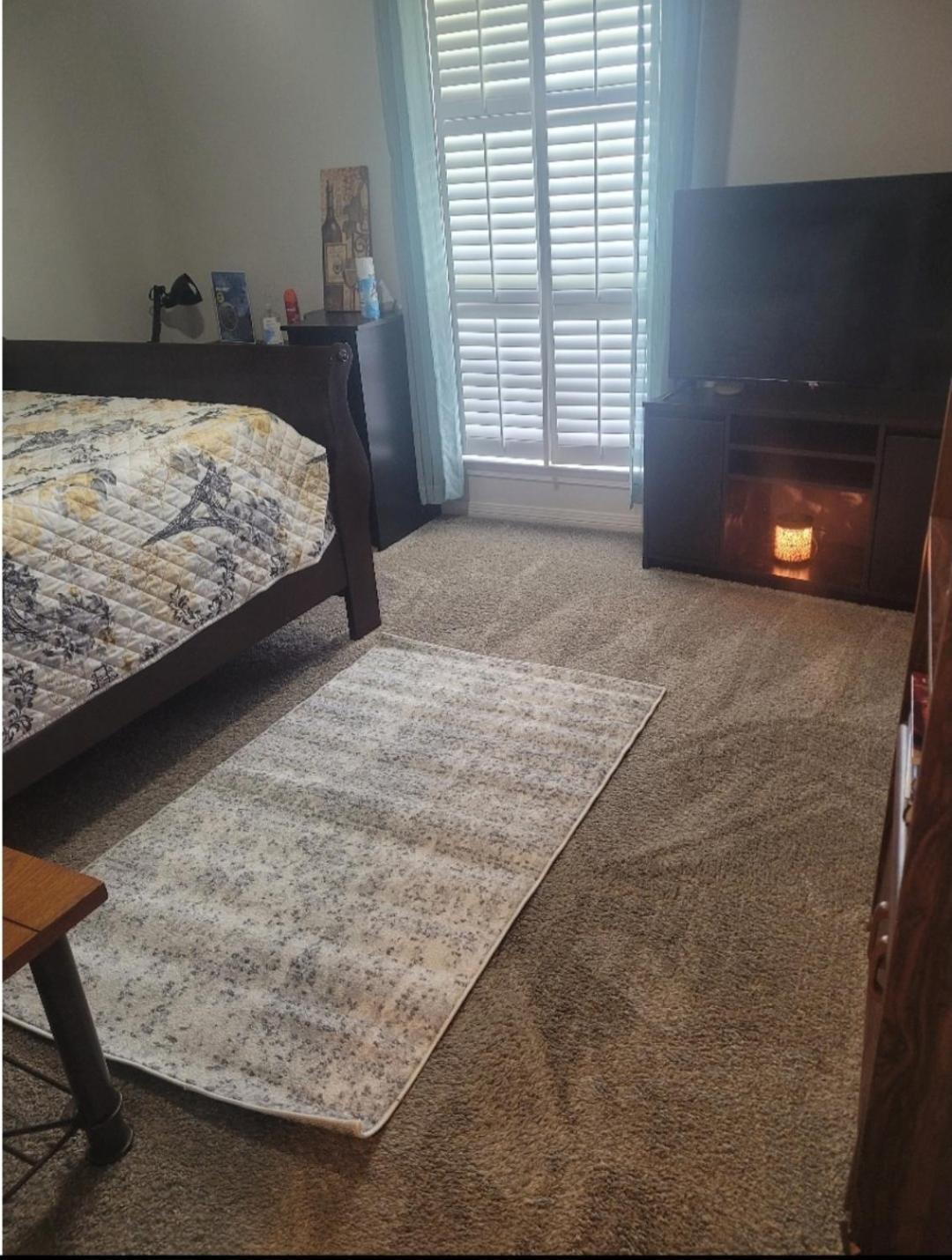 Bedroom Four Minutes From Pensacola